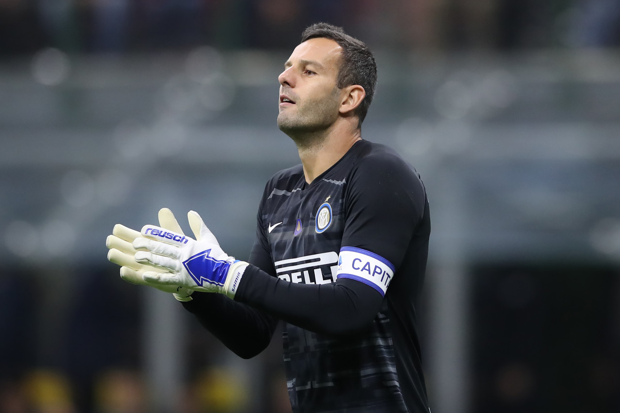 爱俱乐部 爱俱乐部