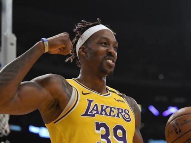 它贯穿教练 它贯穿教练