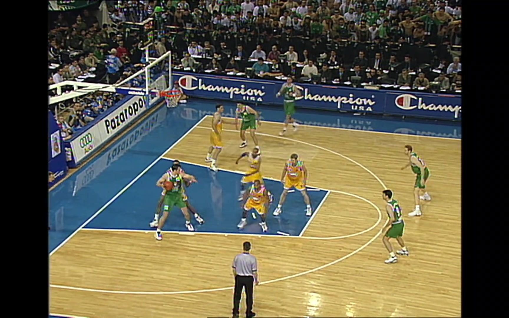 身拿球时的 身拿球时的